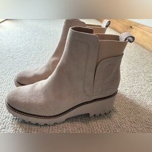 Dolce Vita Huey Sandstone Canvas Cream Pull On Ankle Booties sz 9